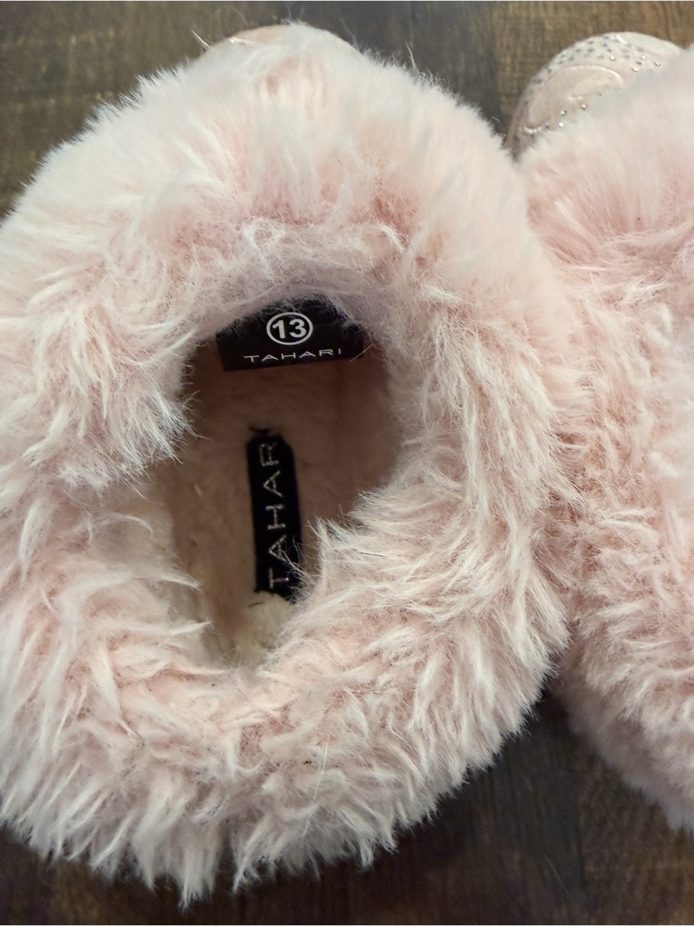 Tahari girls Plush Faux-Fur Heart Slip-On Slippers - Pink - Picture 3 of 5